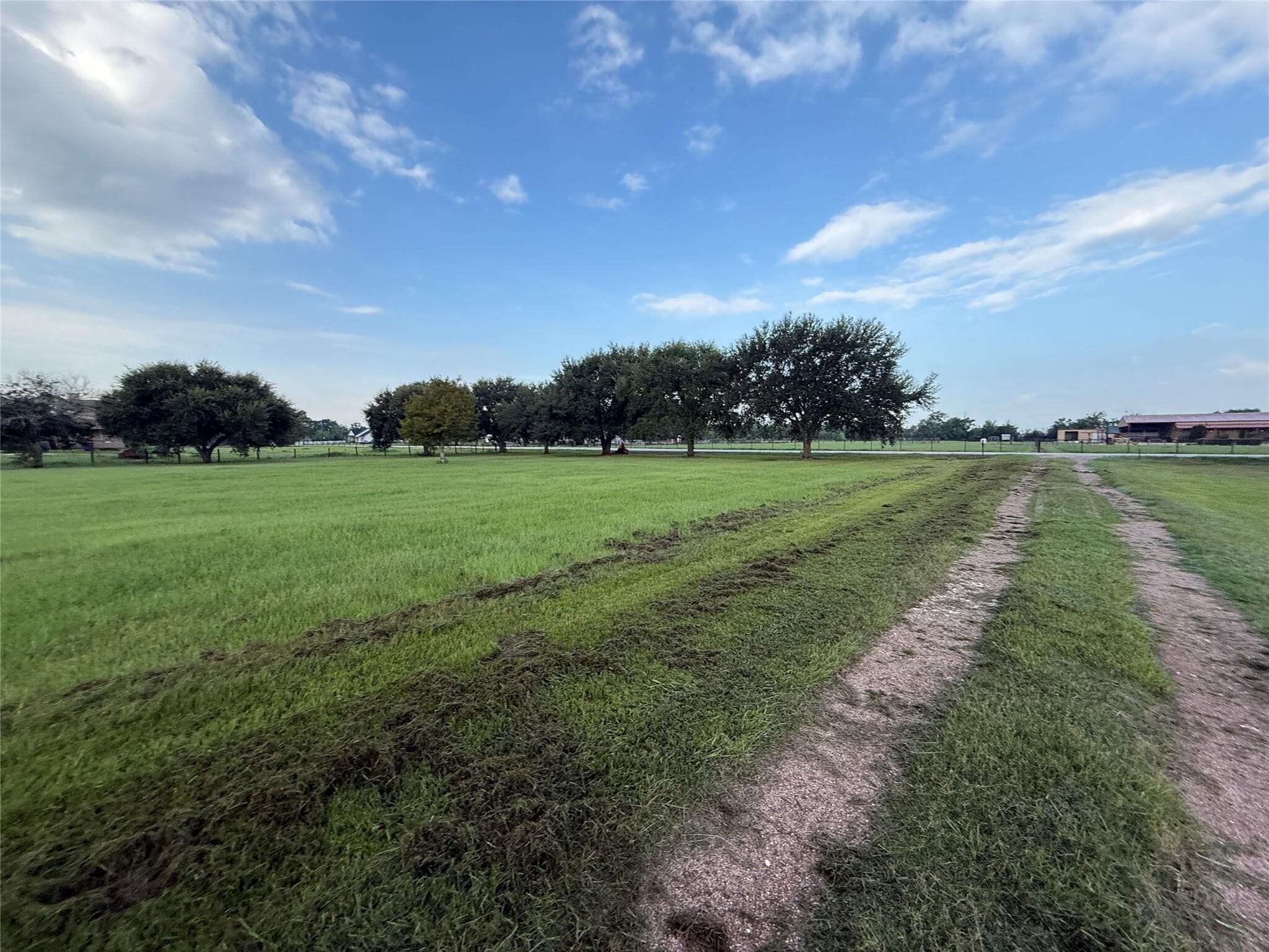 6607 S Mallard Dr, Fulshear, TX for Sale