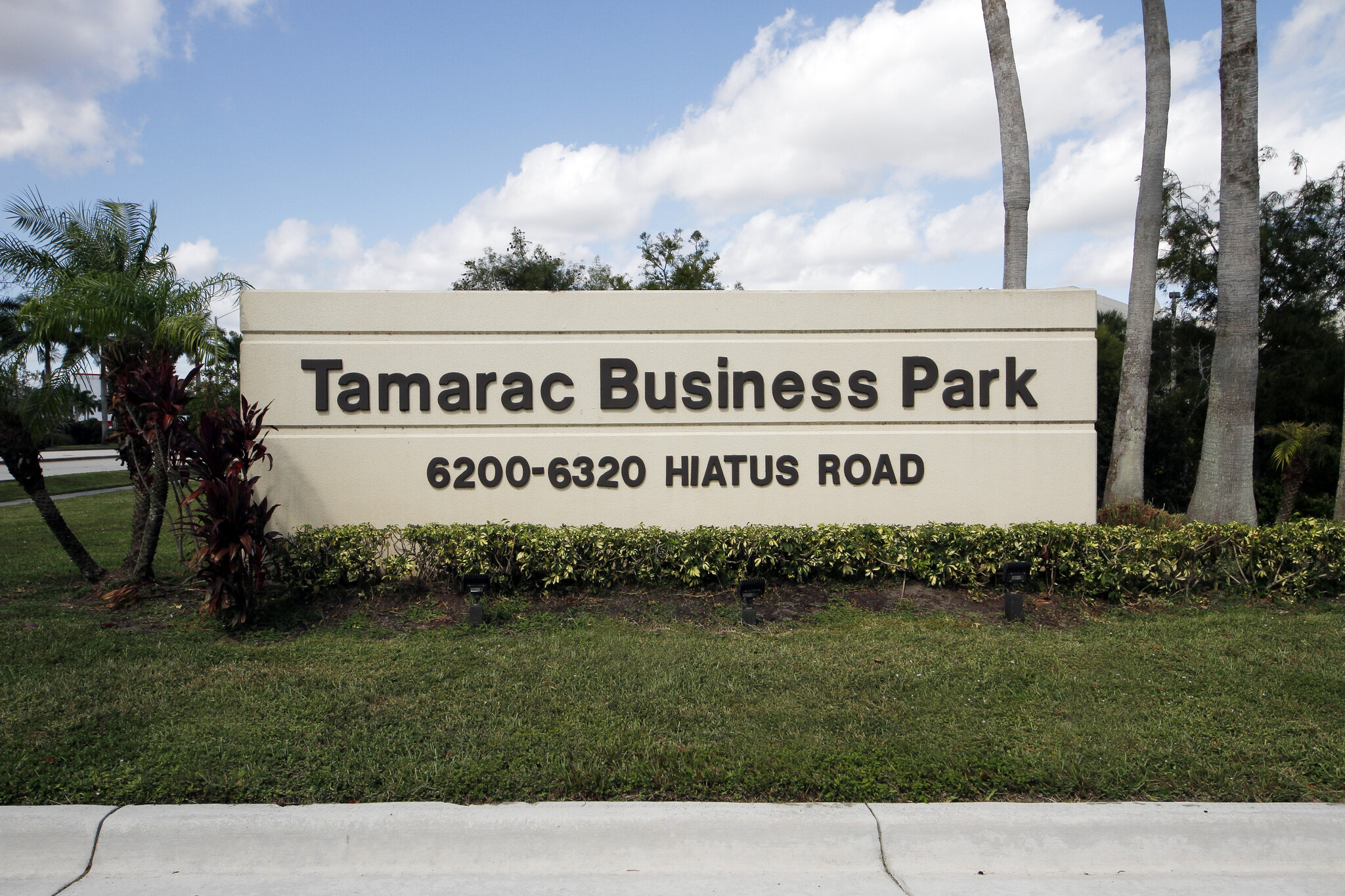 6250-6270 N Hiatus Rd, Tamarac, FL for Rent