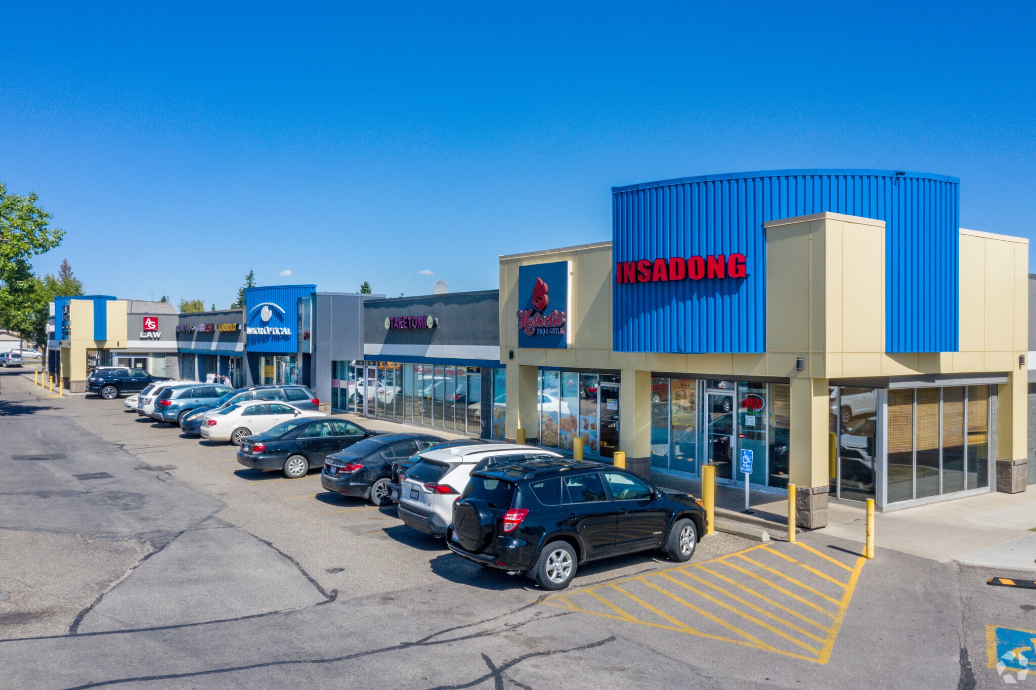 920 36th St NE, Calgary, AB for Rent
