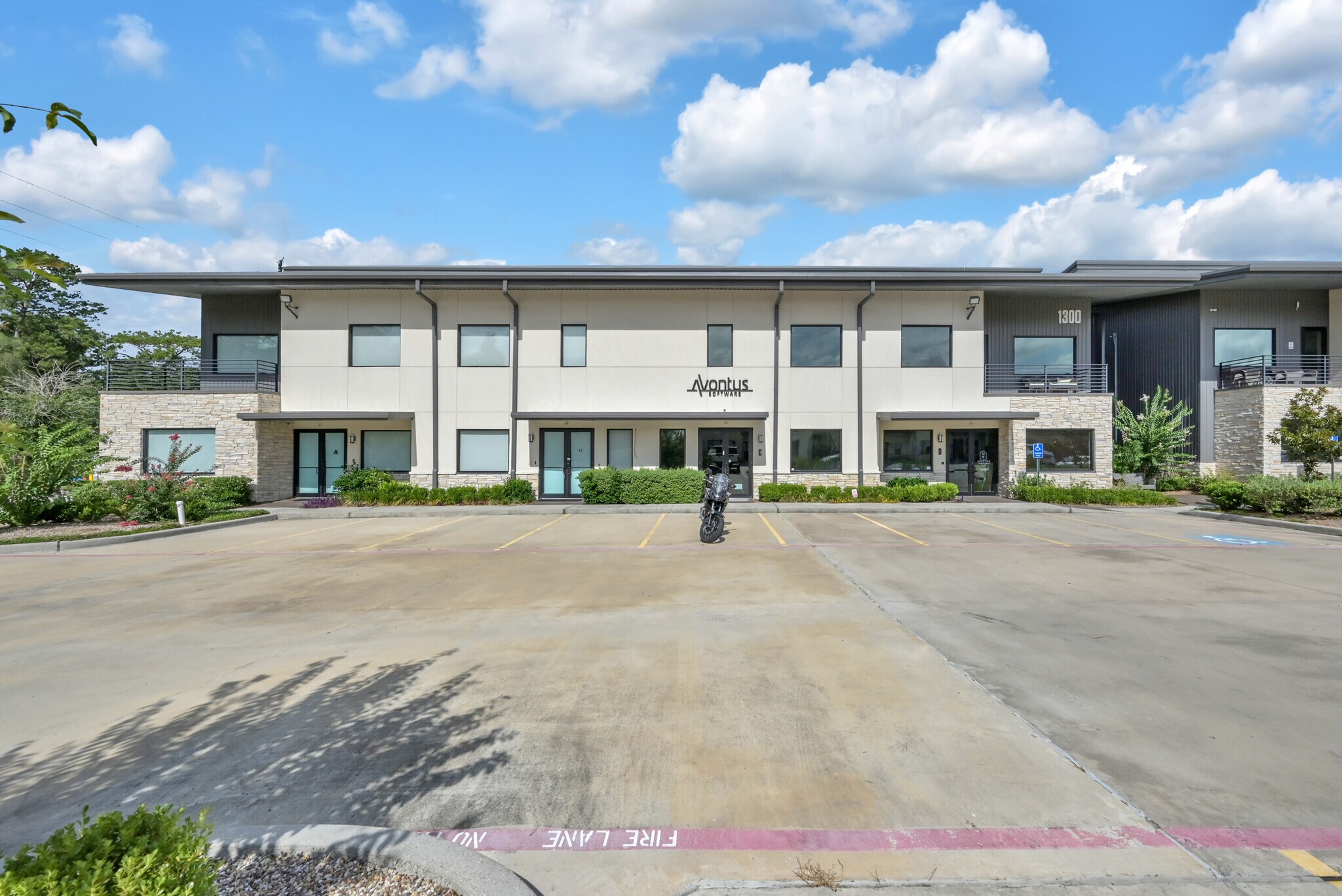 1300 Rayford Park Rd, Spring, TX for Sale