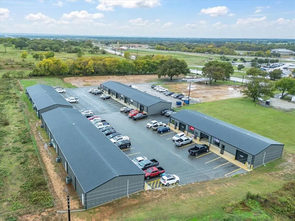 200-225 West Side Dr, Decatur, TX for Rent