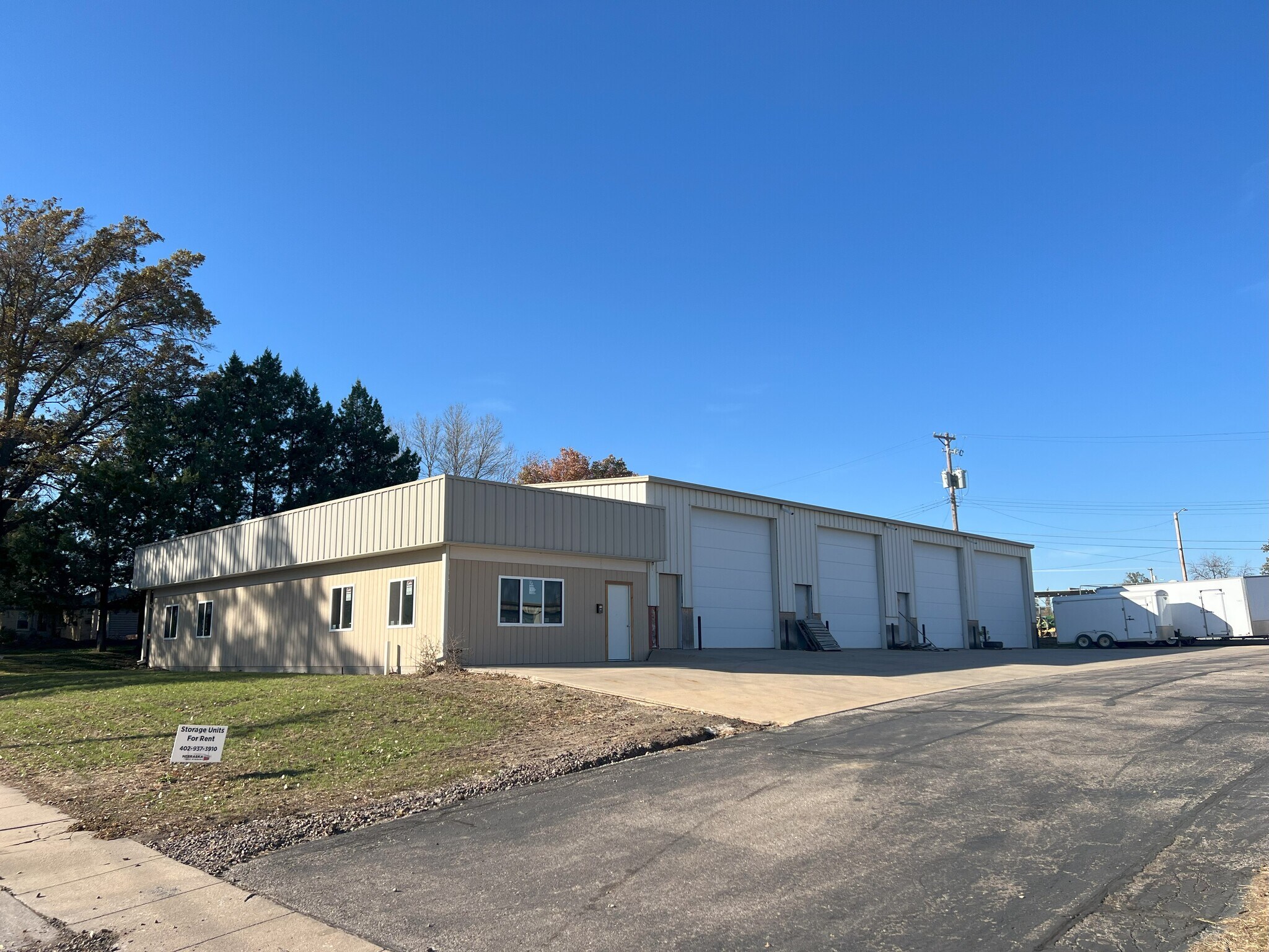 2120 Market St, Beatrice, NE for Sale