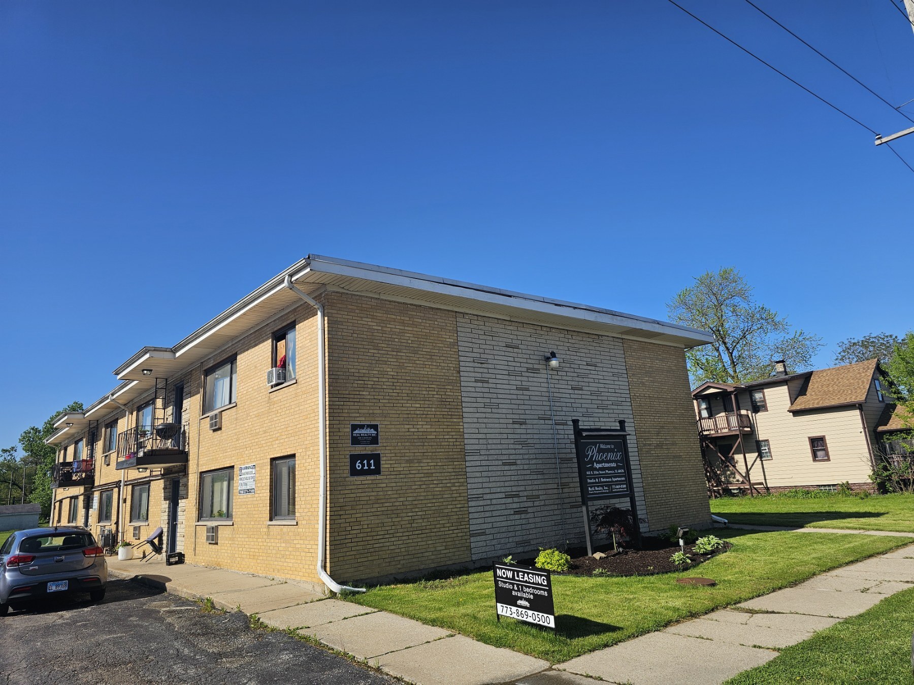 611 E 151st St, Phoenix, IL for Sale