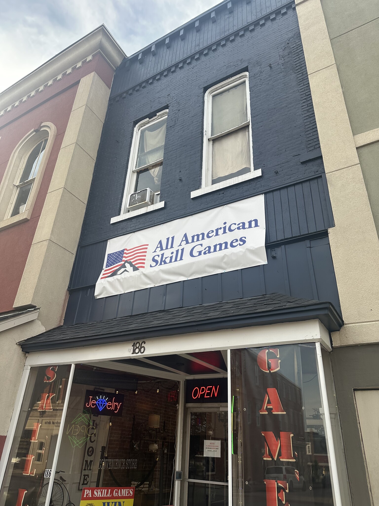 186 Main St, Greenville, PA for Rent
