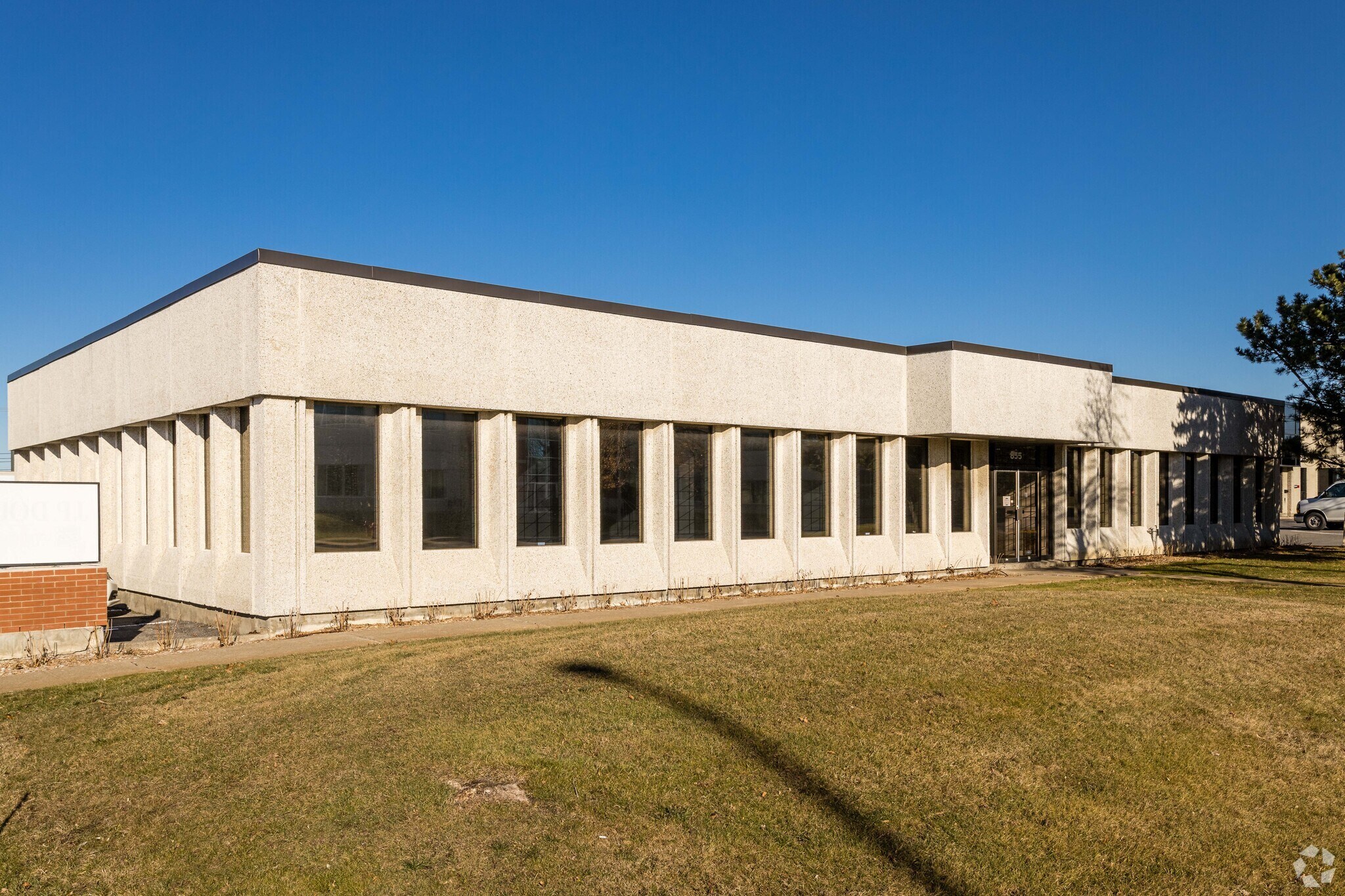 855 Rue McCaffrey, Montréal, QC for Rent