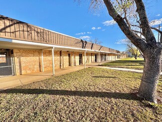 Pleasanton, TX Office - 624 N Main St