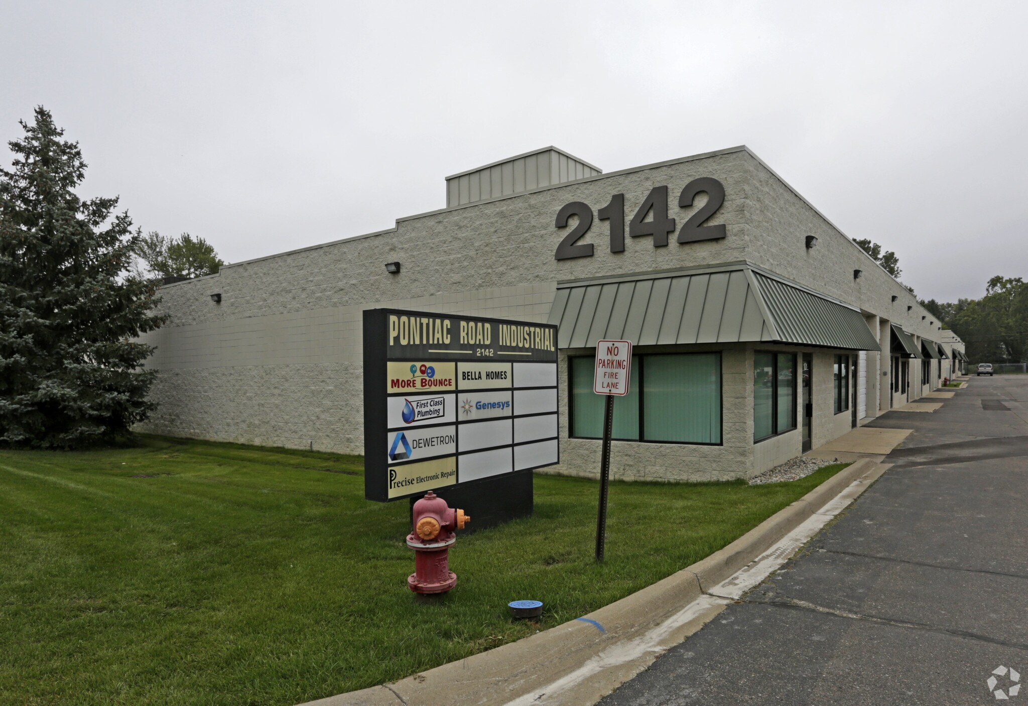 2142A Pontiac Rd, Auburn Hills, MI for Rent