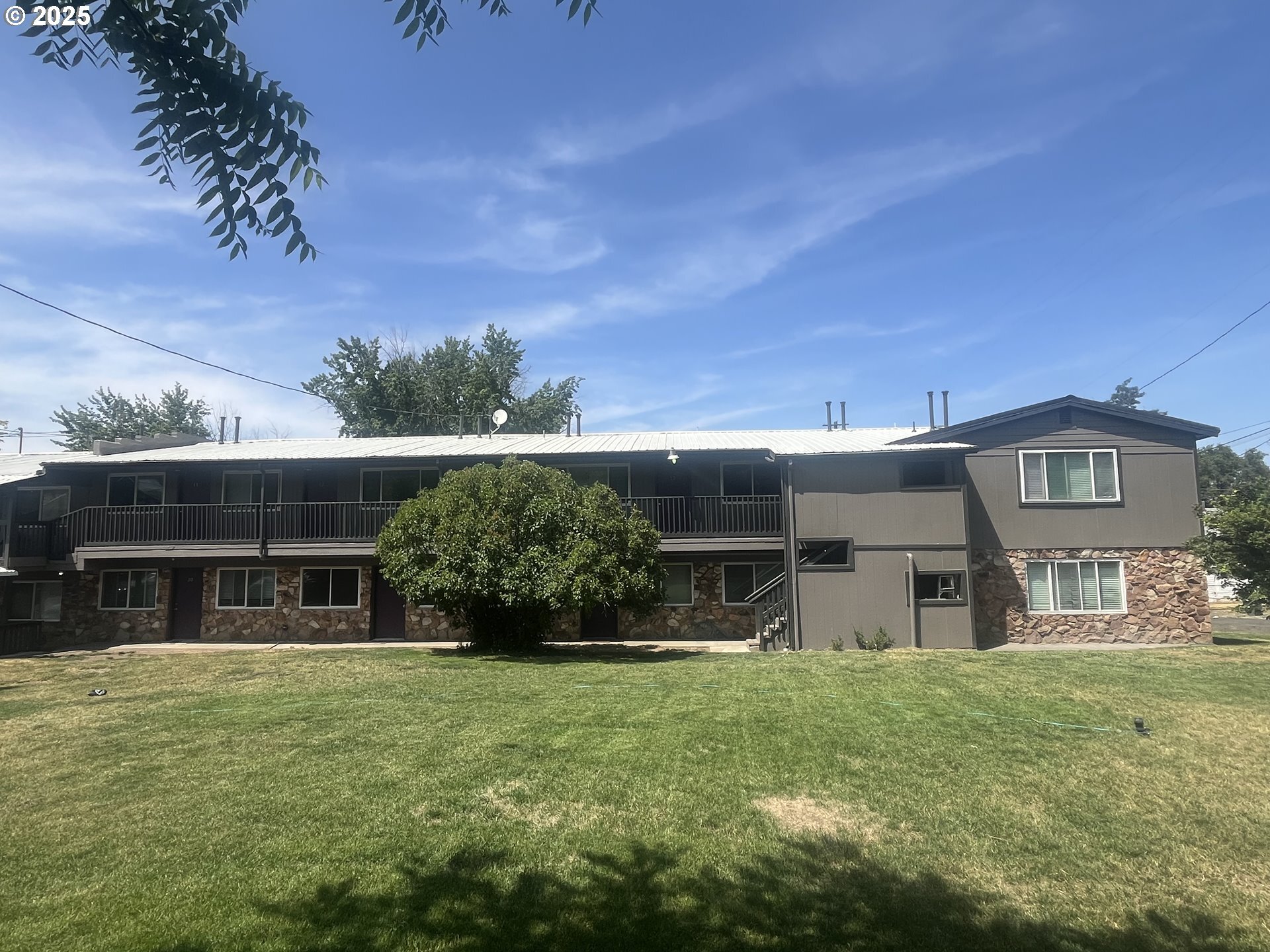 414 SE 17th St, Pendleton, OR for Sale