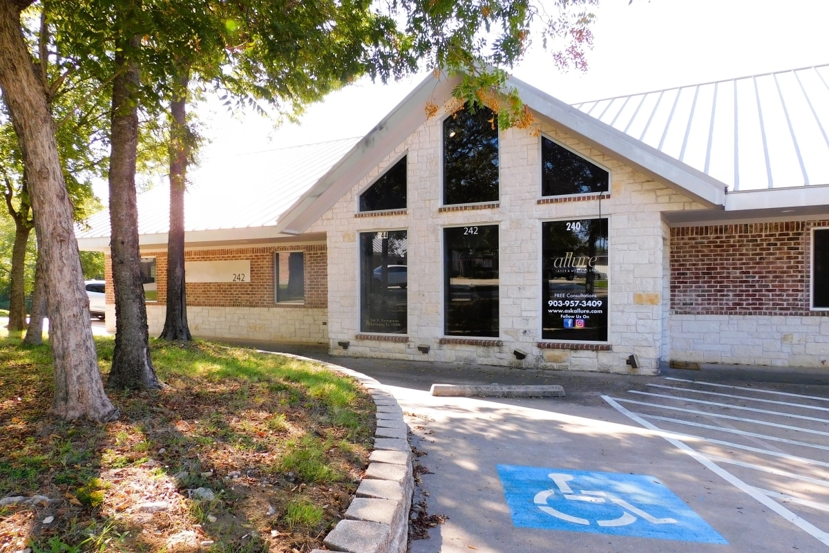 200 E Evergreen St, Sherman, TX for Rent