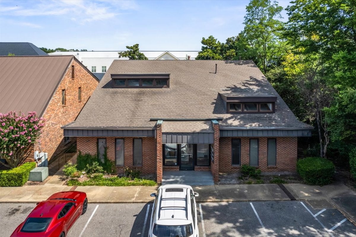 6262 Poplar Ave, Memphis, TN for Sale