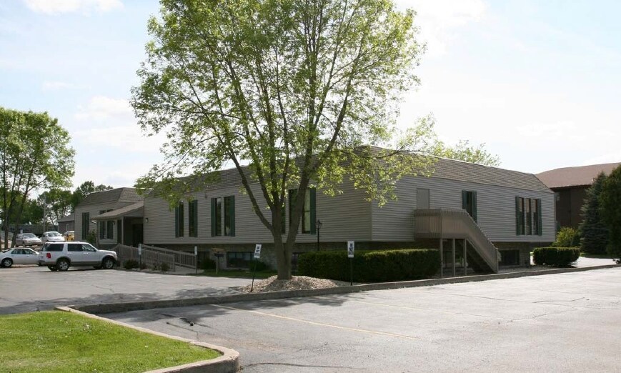 1334 Applegate Rd, Madison, WI for Rent