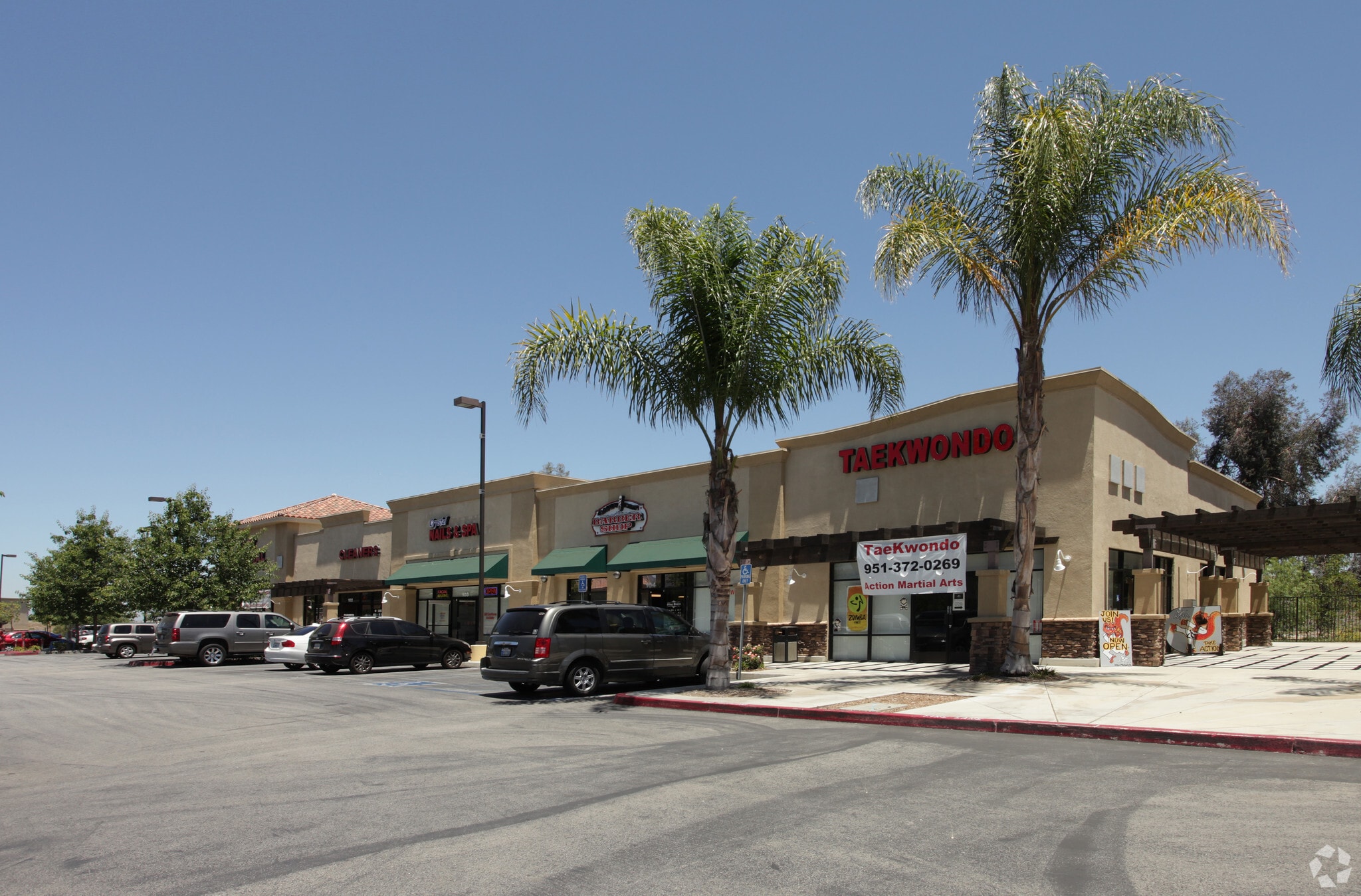 1551 E Ontario Ave, Corona, CA for Rent