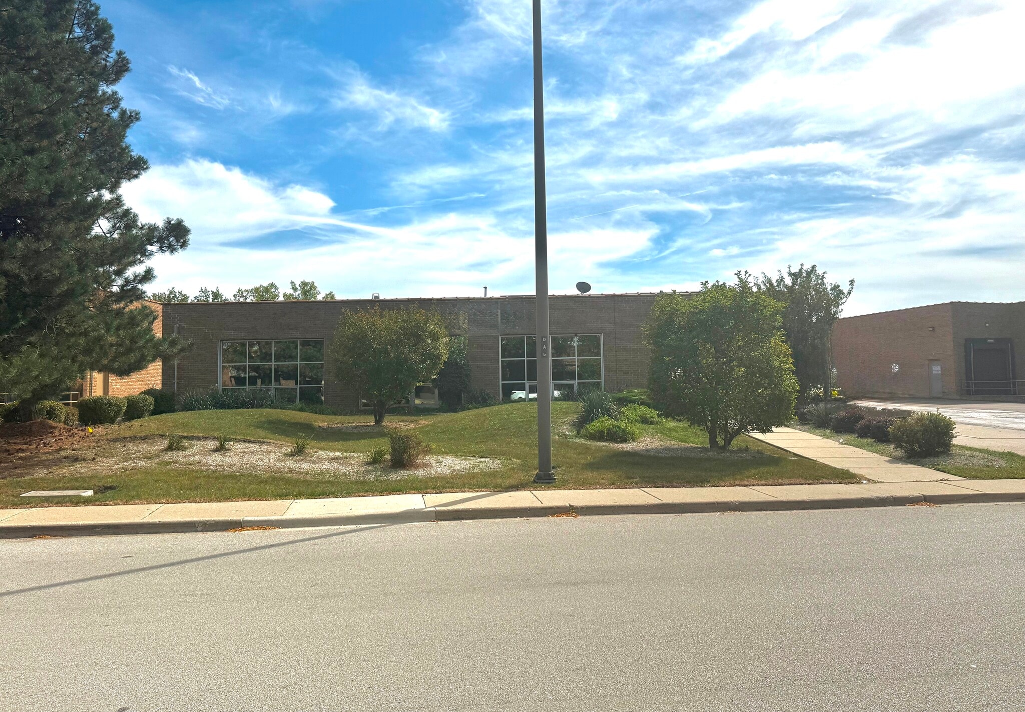 795 Touhy Ave, Elk Grove Village, IL for Sale