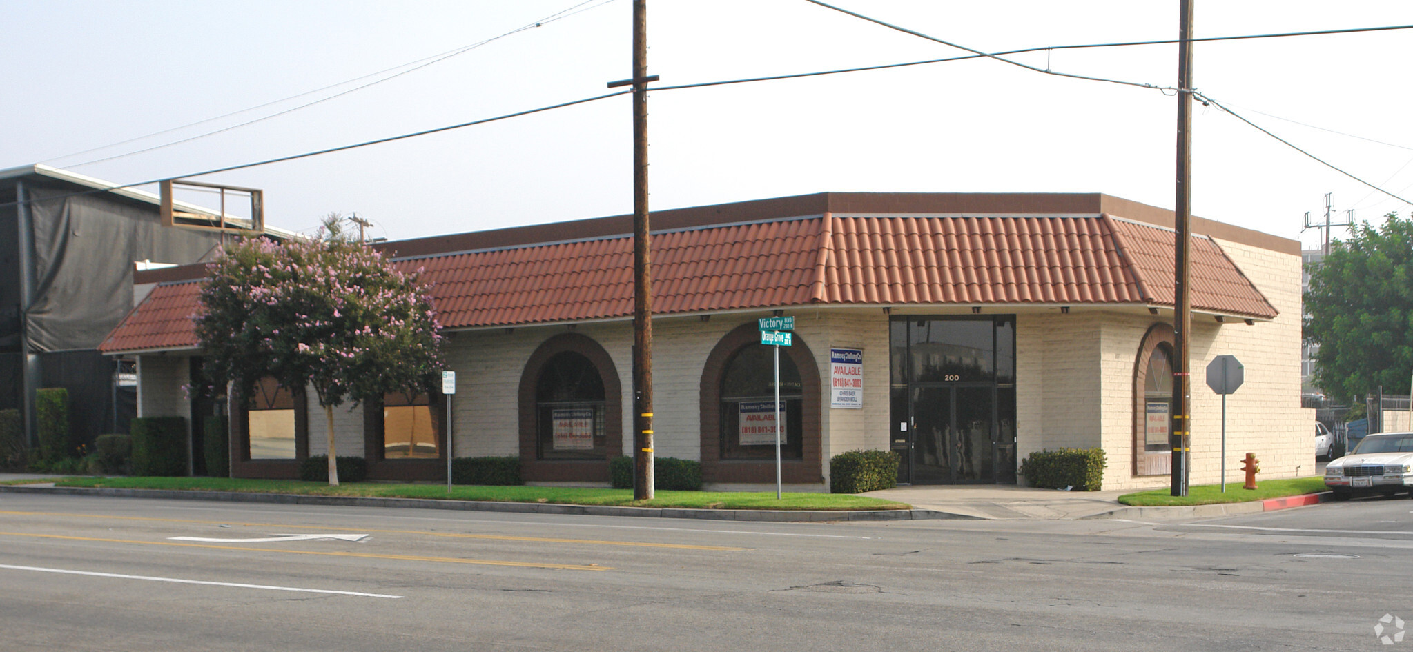 200-204 N Victory Blvd, Burbank, CA for Rent