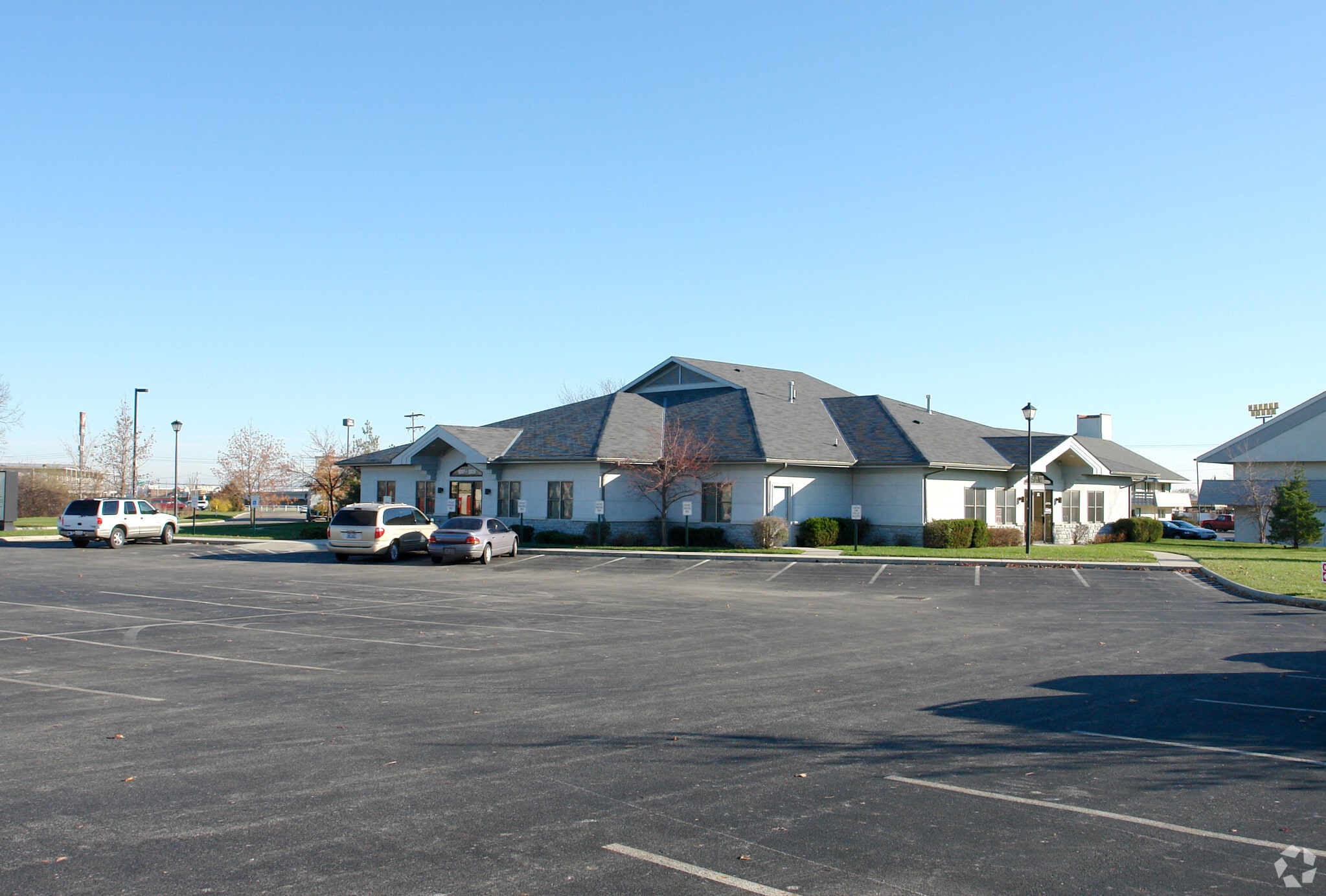 1897-1905 Ohio Dr, Grove City, OH for Rent