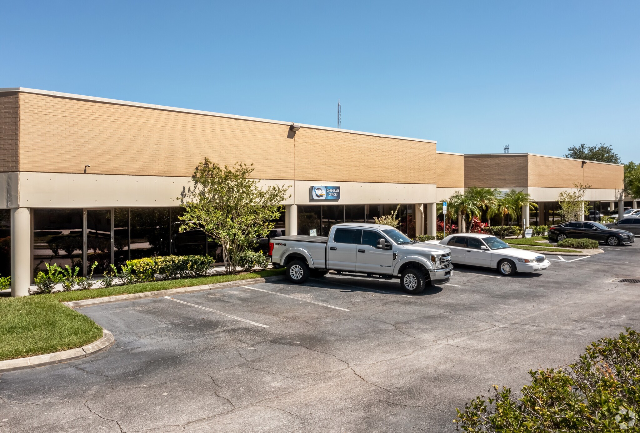 2300-2310 Tall Pines Dr, Largo, FL for Rent