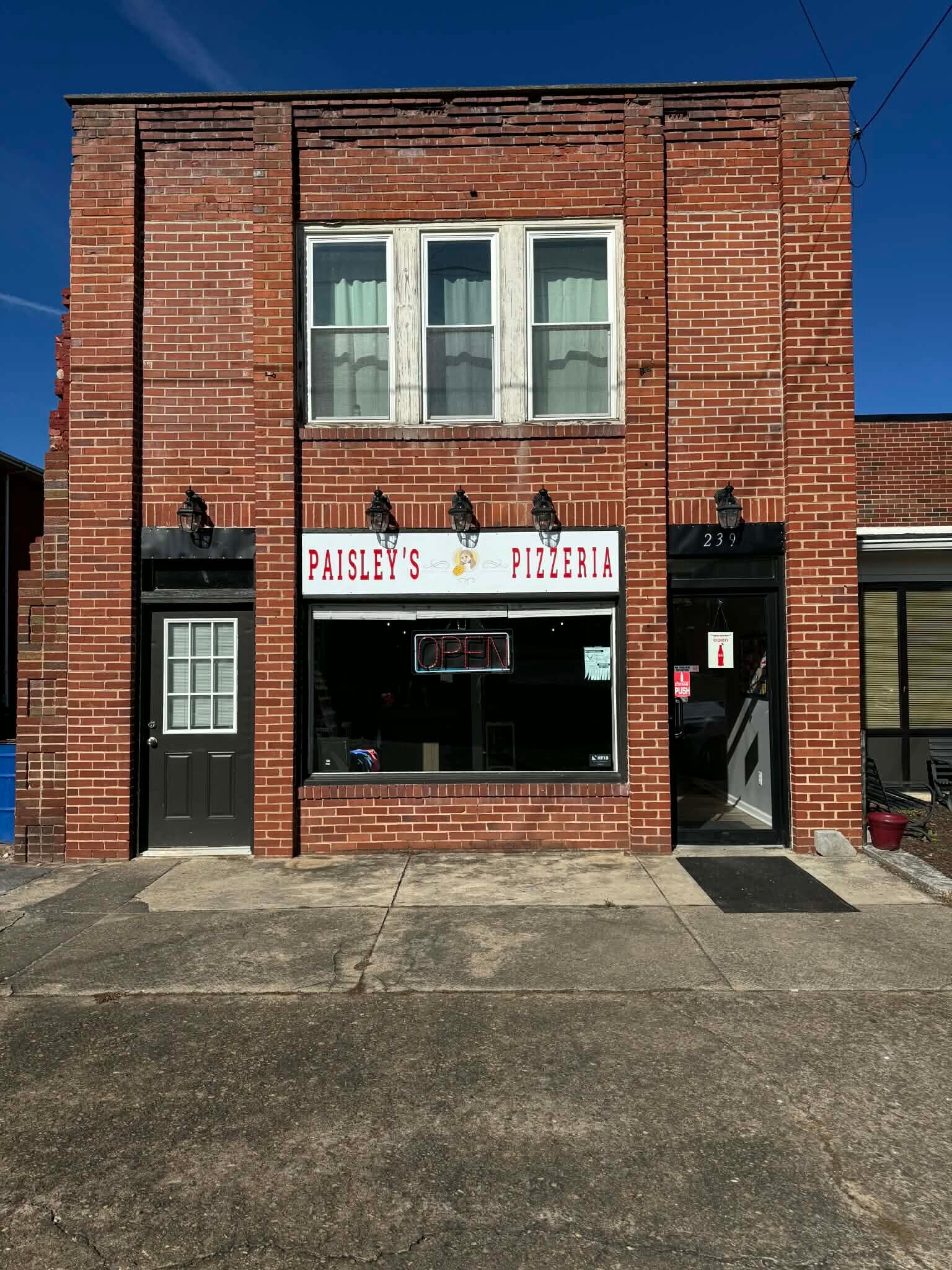 239 Main St, Bluff City, TN for Sale