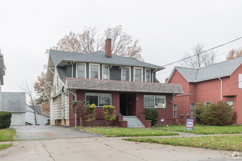 485-487 Front St, Berea, OH for Sale
