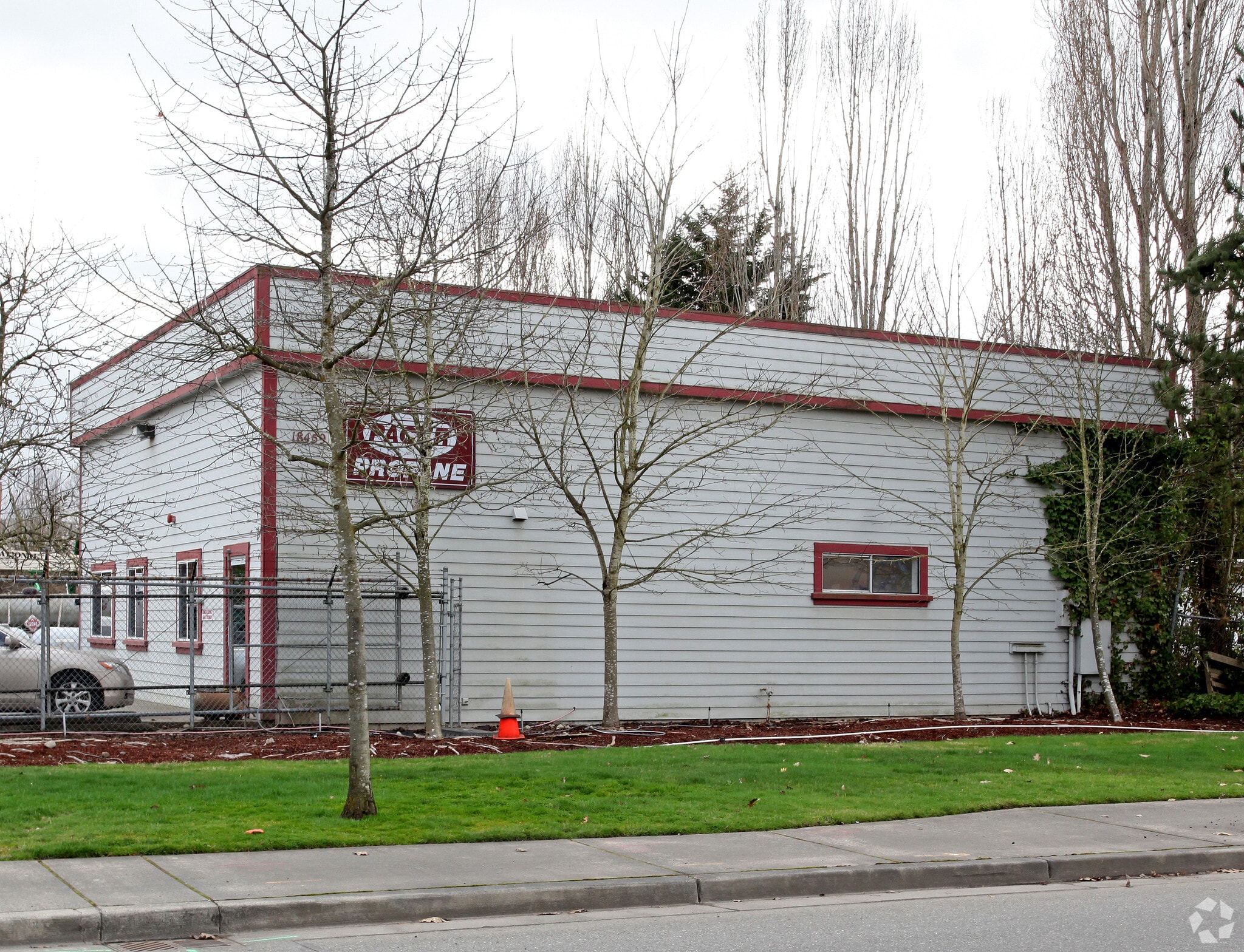 18459 NE 76th St, Redmond, WA for Sale