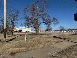Topeka, KS Commercial Land - 400 SE 8th Ave