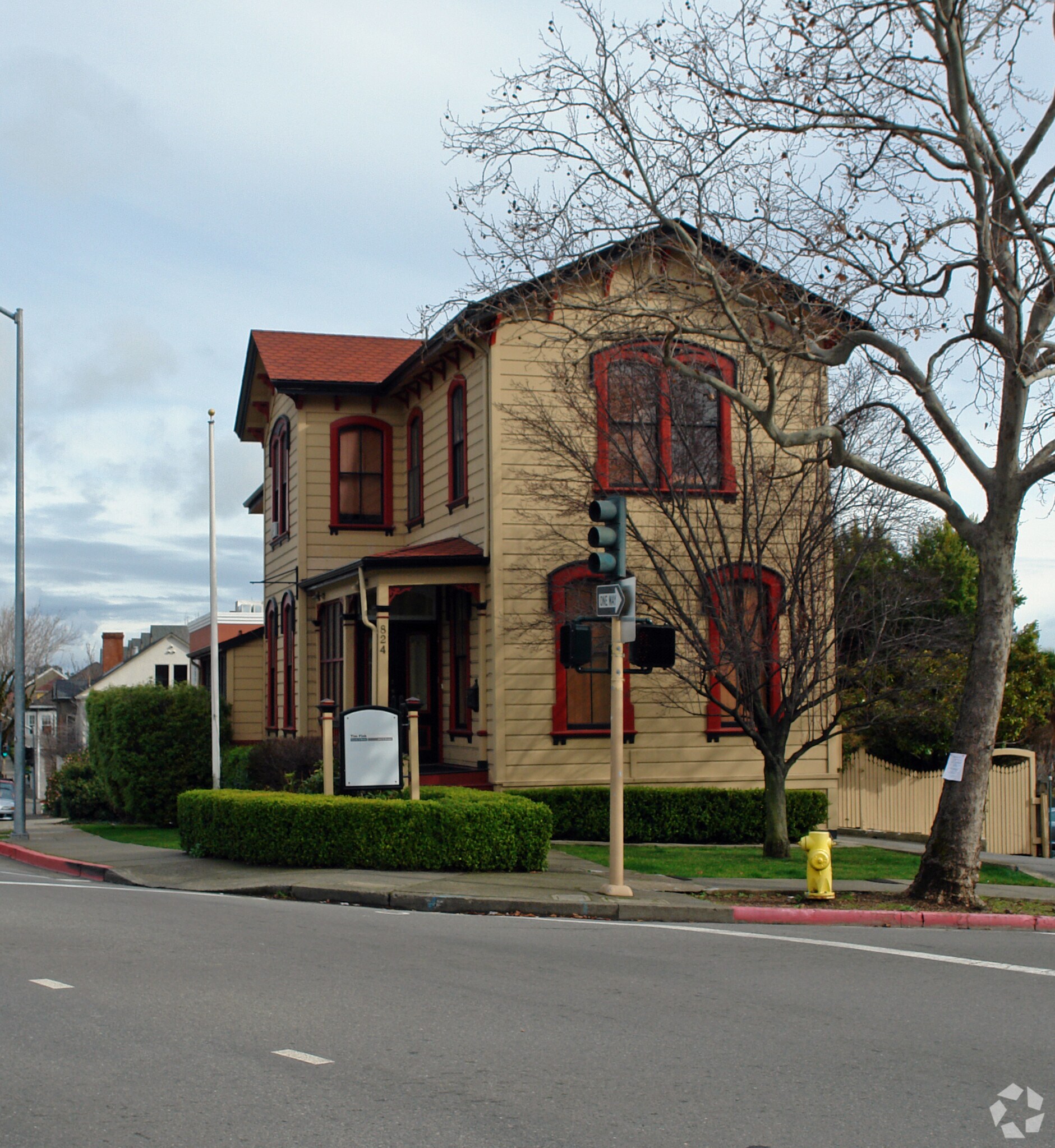 824 E St, San Rafael, CA for Sale
