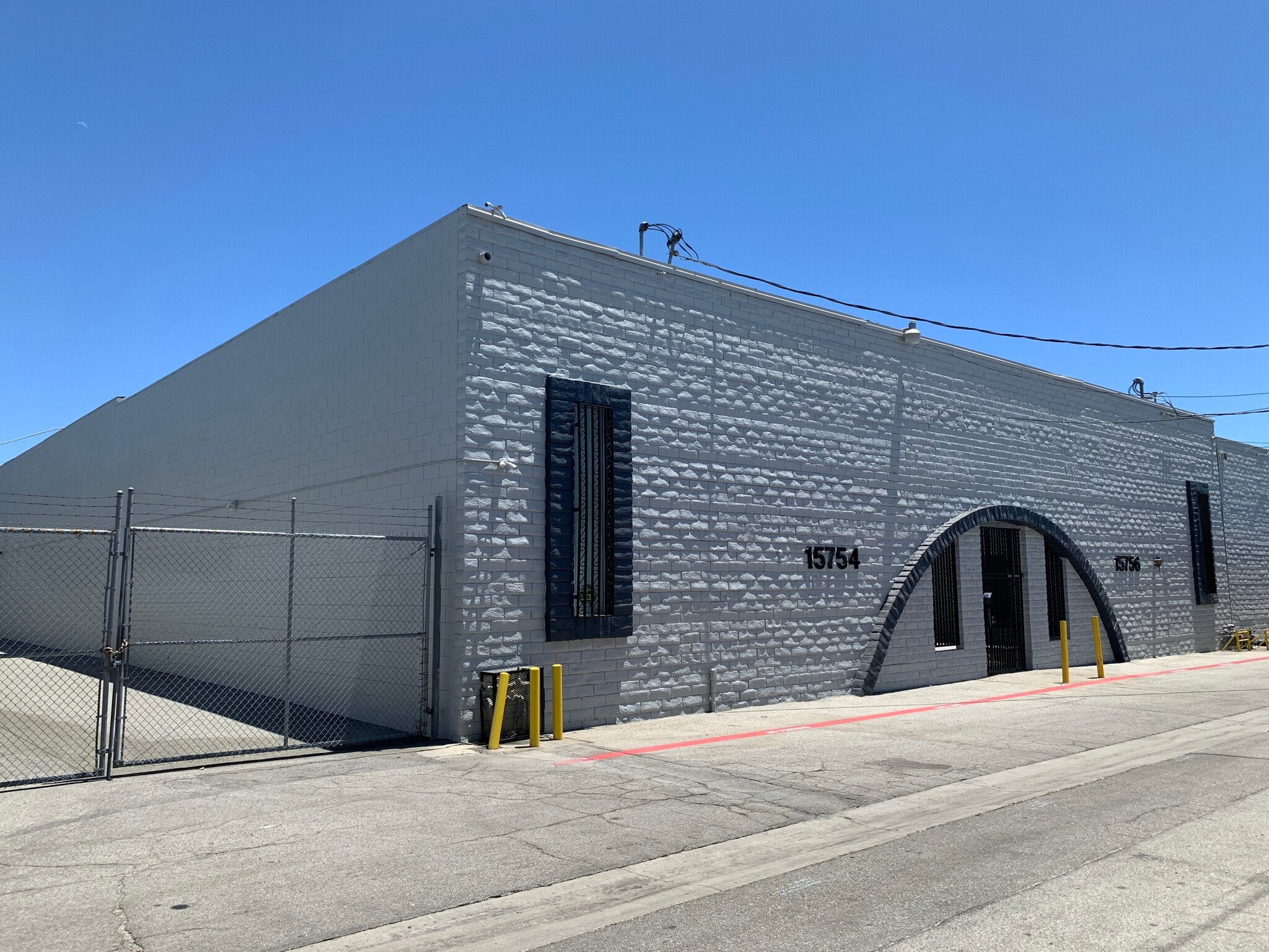 15754-15756 Arminta St, Van Nuys, CA for Rent