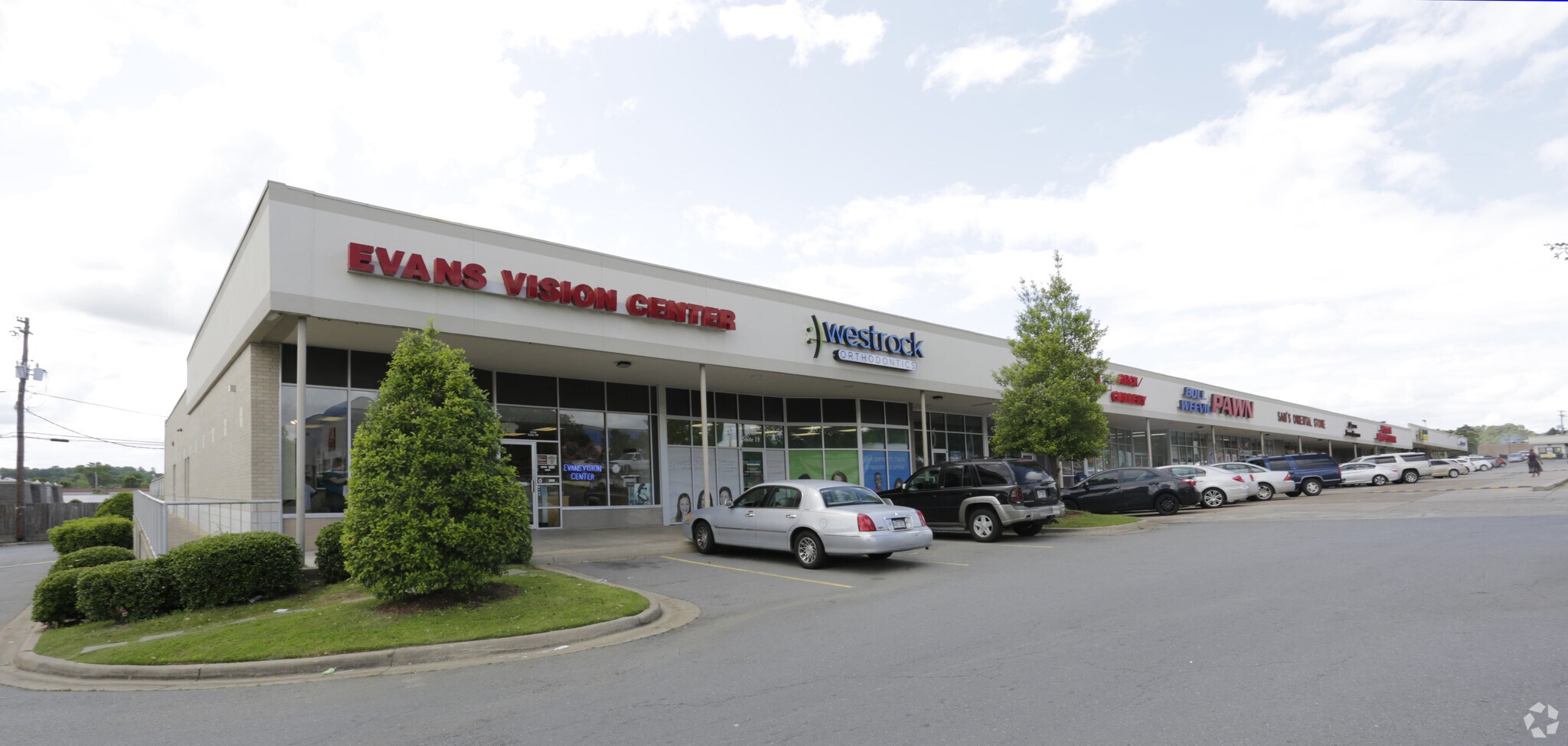 3500 S University Ave, Little Rock, AR for Rent