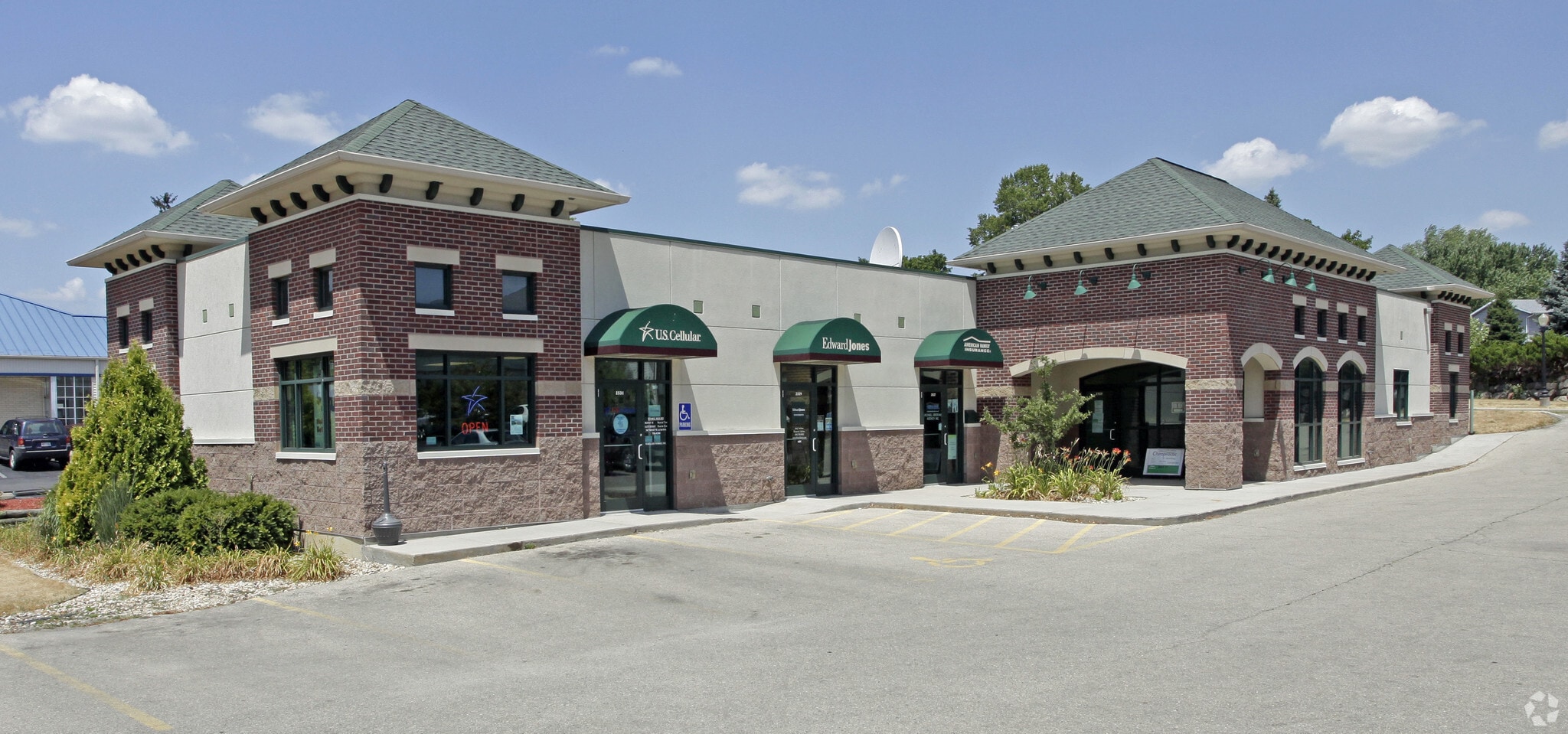 2525-2531 Main St, Cross Plains, WI for Rent