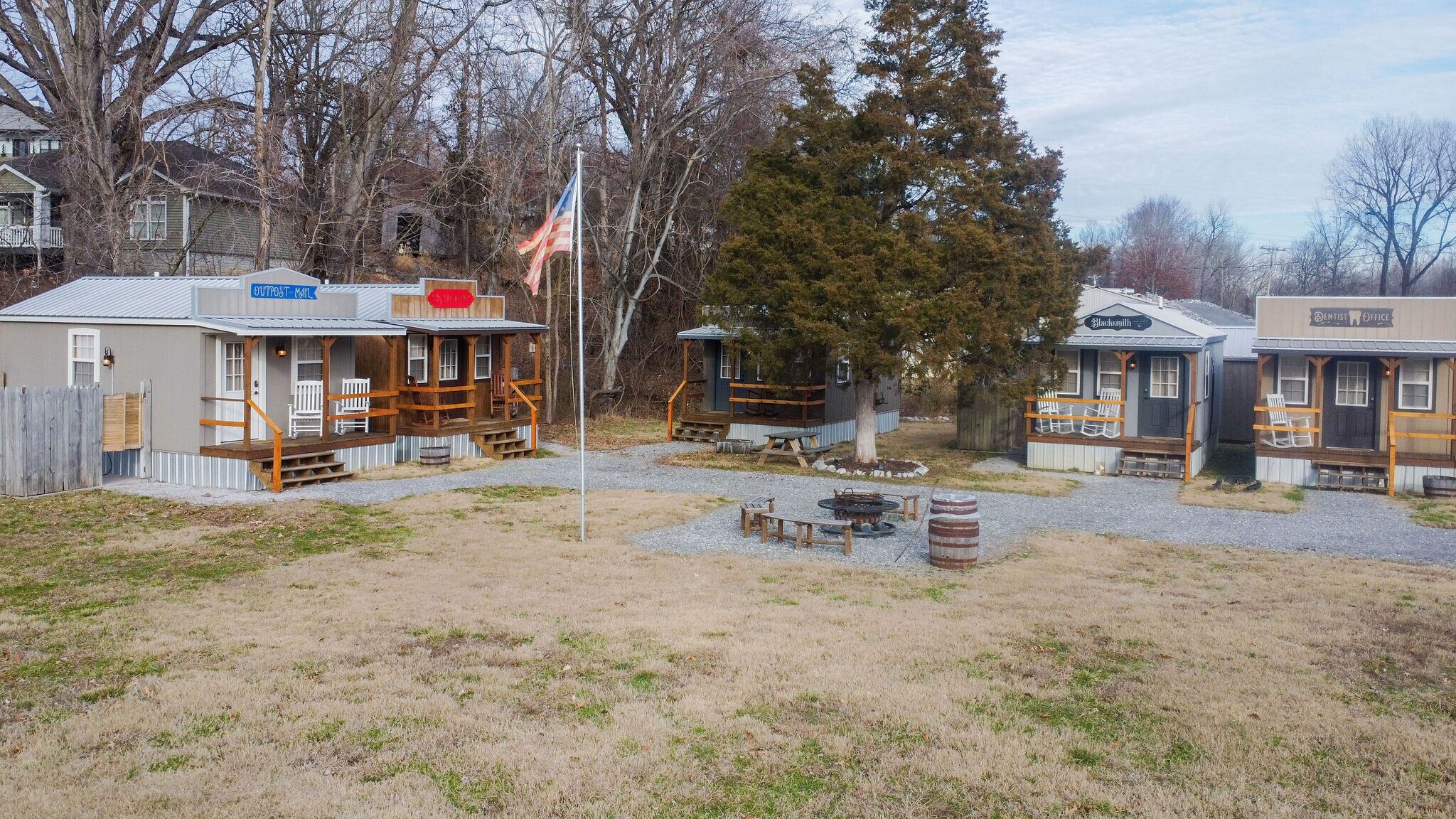 140 E Commerce Ave Grand Rivers, KY 42045 MultiFamily Property for