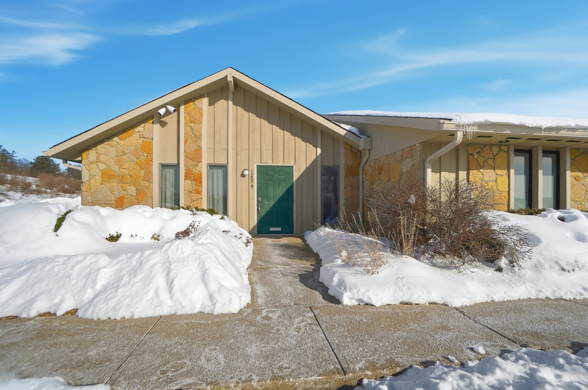 12071-12079 Sheraton Ln, Cincinnati, OH for Sale