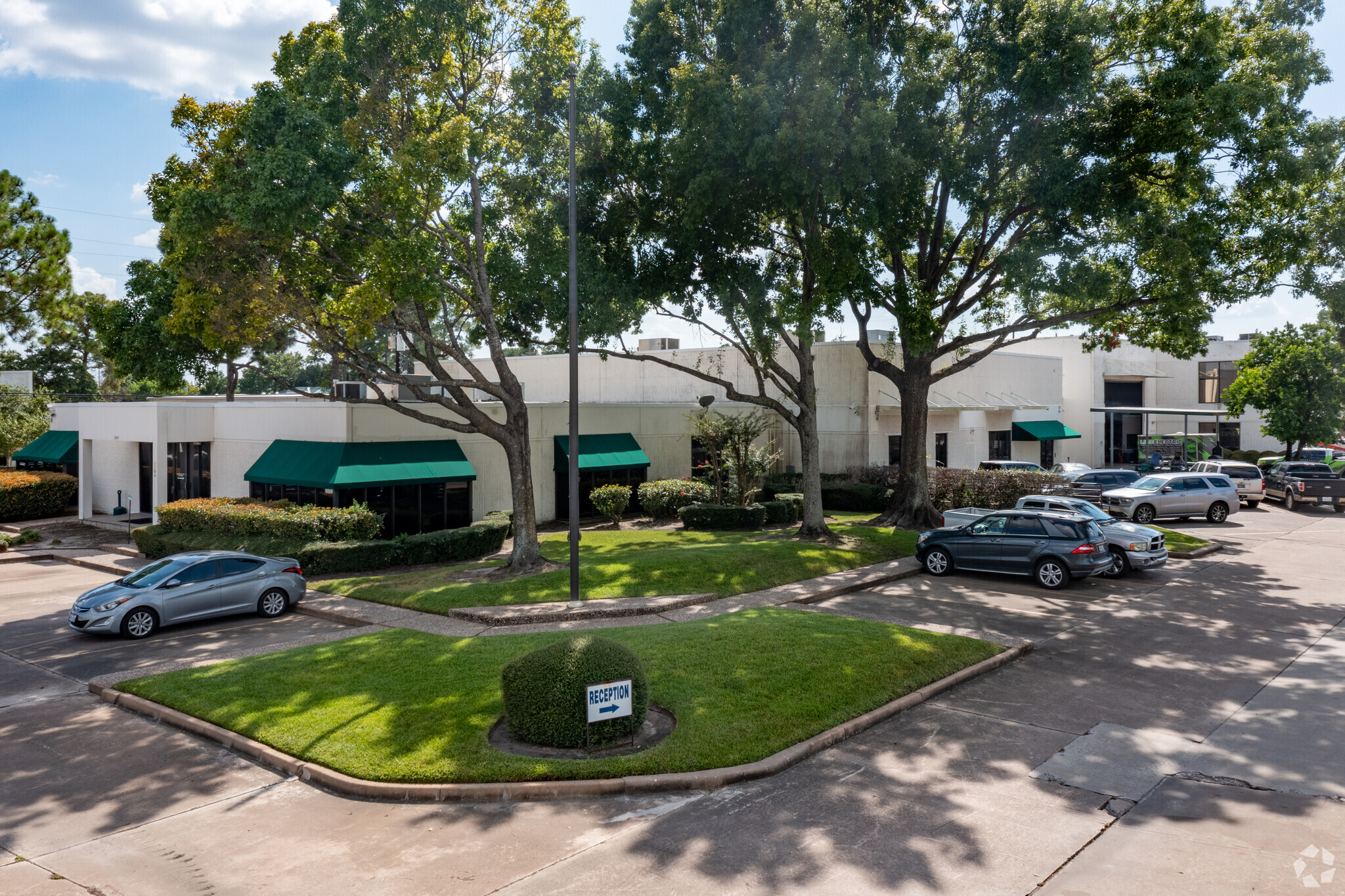 1187-1189 Brittmoore Rd, Houston, TX for Sale