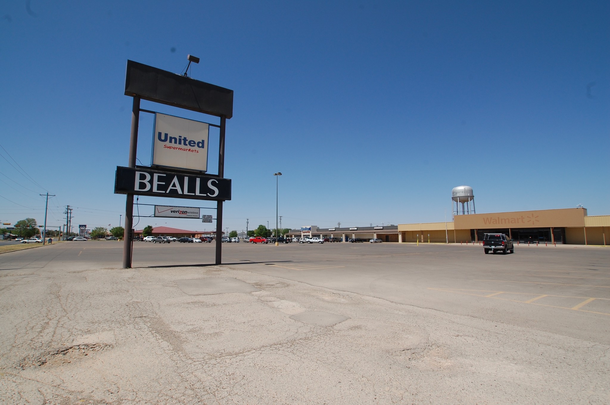 1401 Tahoka Rd, Brownfield, TX for Rent