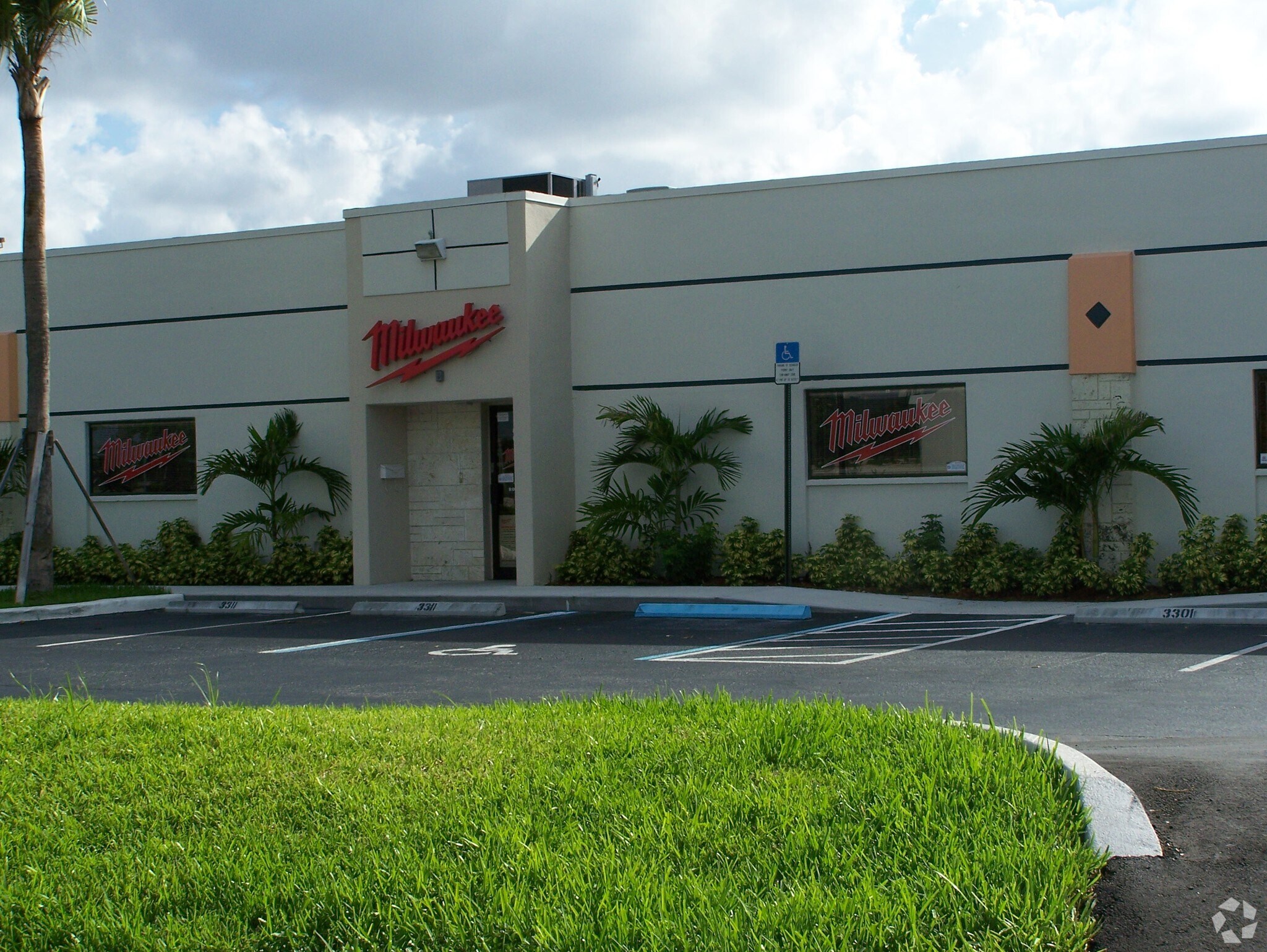 3311 NW 82nd Ave, Doral, FL for Rent
