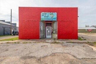 Nowata, OK Freestanding - 312 E Cherokee Ave