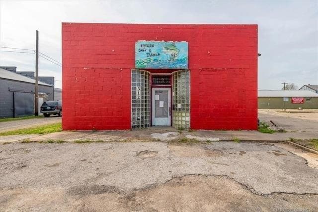 312 E Cherokee Ave, Nowata, OK for Sale