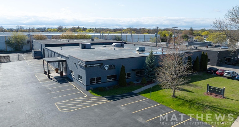 6737 N Teutonia Ave, Milwaukee, WI for Sale