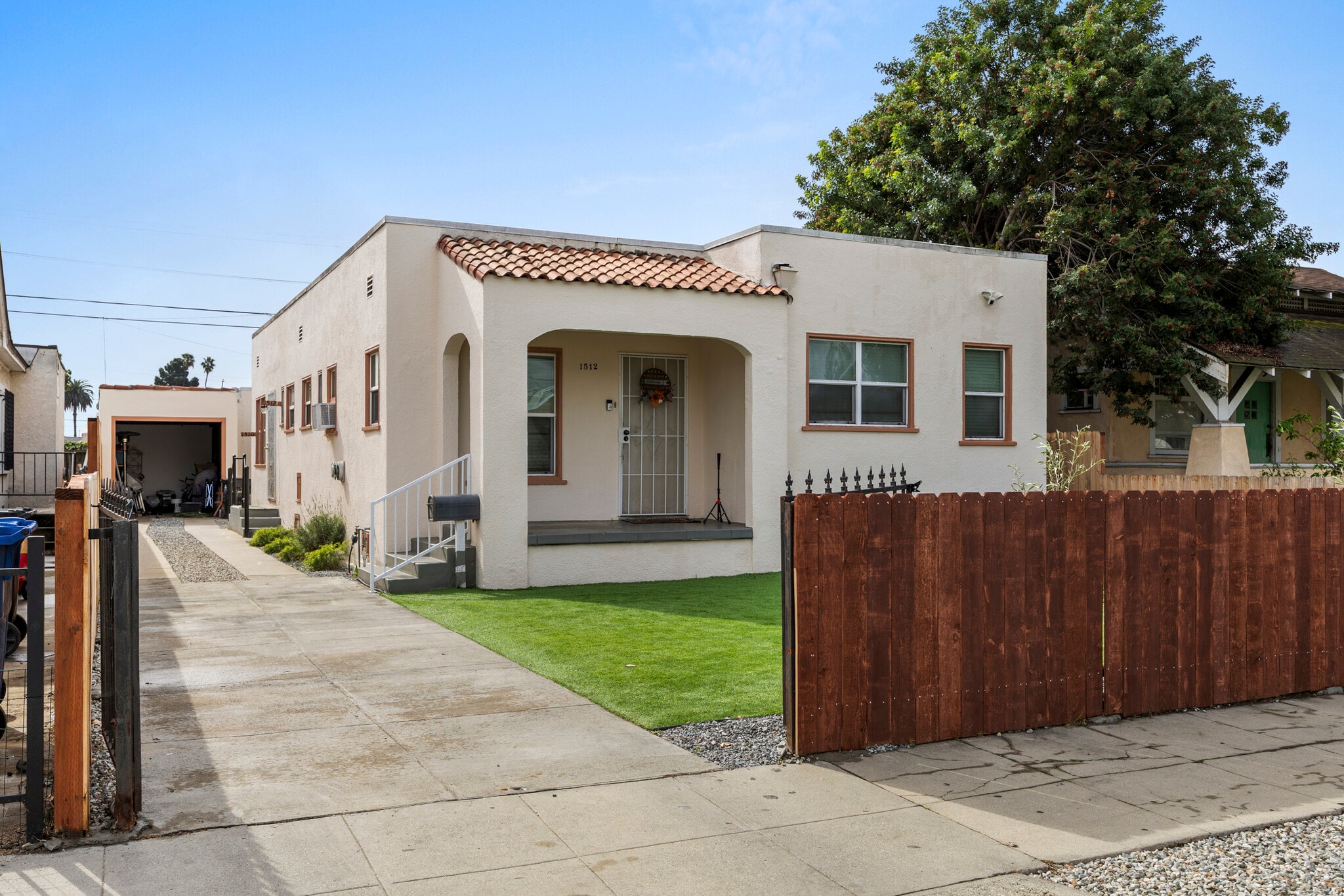 1510 W 52nd St, Los Angeles, CA for Sale
