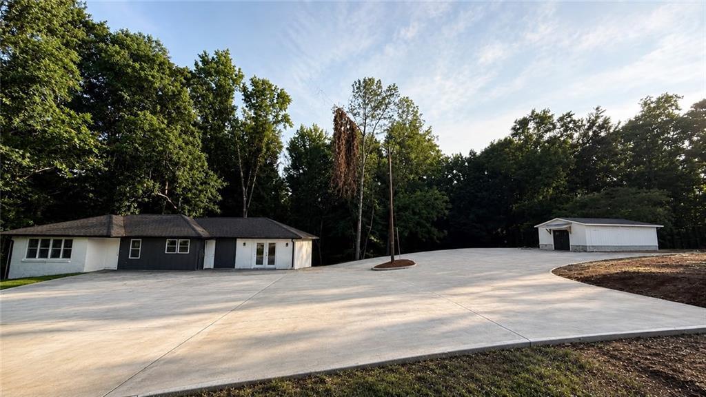 8587 Cumming Hwy, Canton, GA for Sale