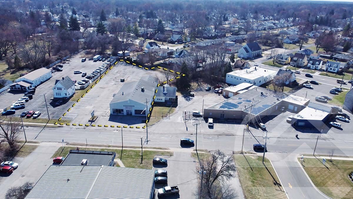 2439 Tremainsville Rd, Toledo, OH for Sale