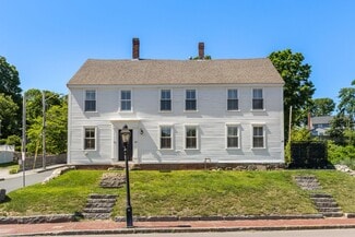 Hingham, MA Apartments - 67 North St