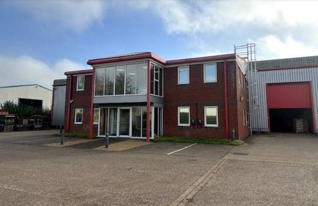 15 Maurice Gaymer Rd, Attleborough, NFK for Rent