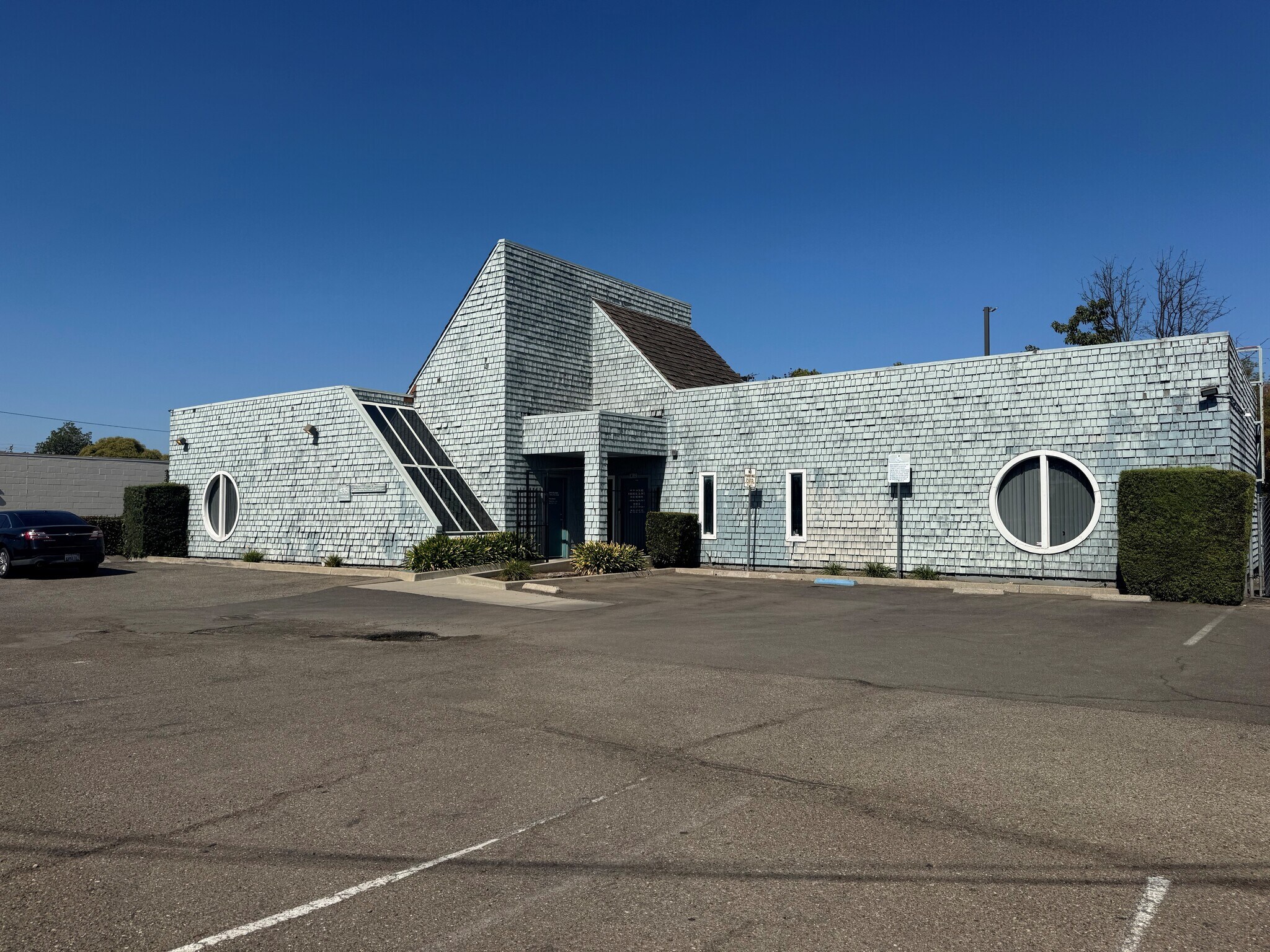 435 E Harding Way, Stockton, CA for Sale