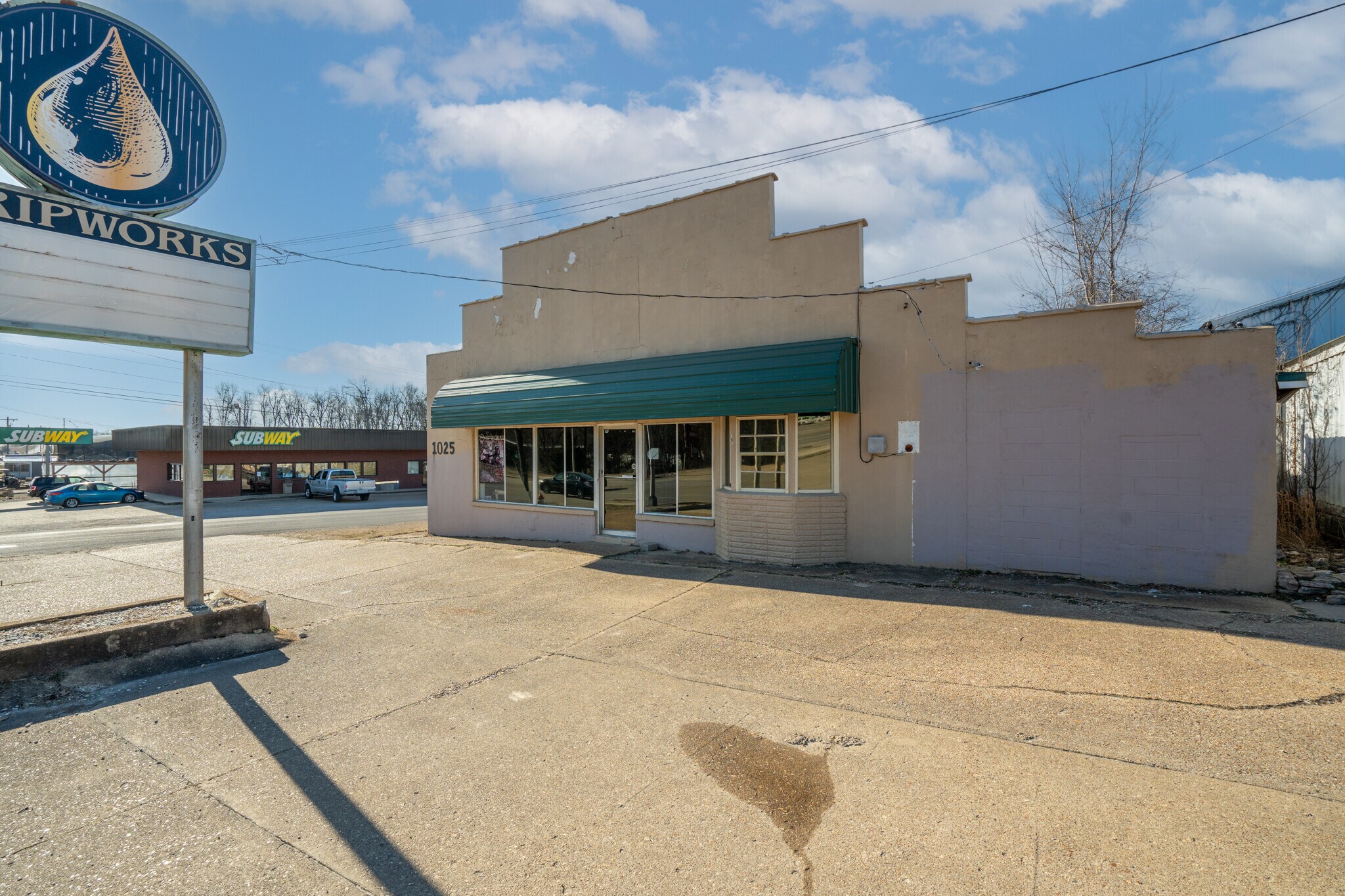 1025 S Westwood Blvd, Poplar Bluff, MO for Sale
