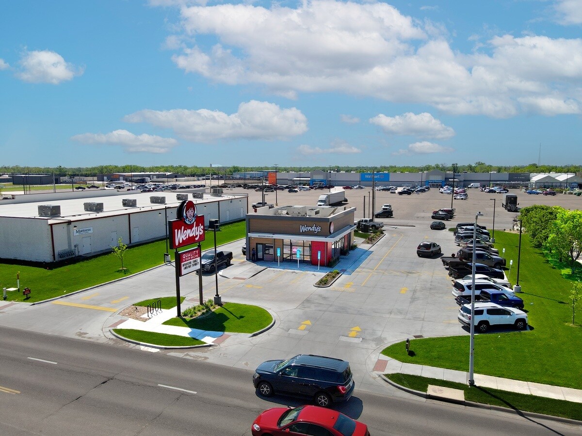 3519 10th St, Great Bend, KS for Sale