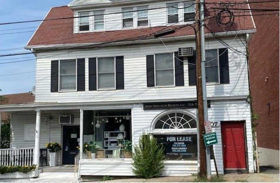 307 Main St, Port Washington, NY for Rent