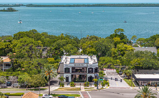 Dunedin, FL Restaurant - 990 Broadway