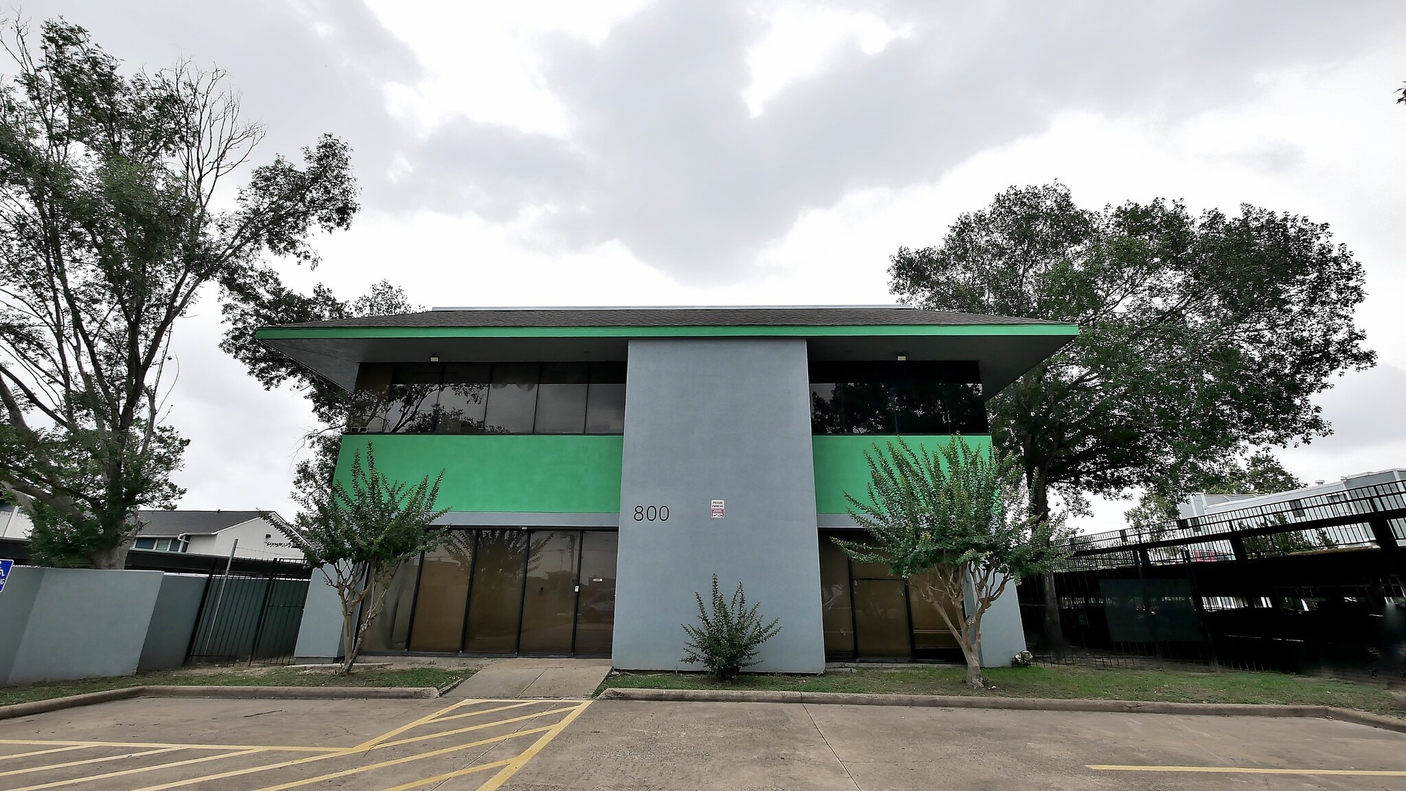 800 Tully Rd, Houston, TX for Rent