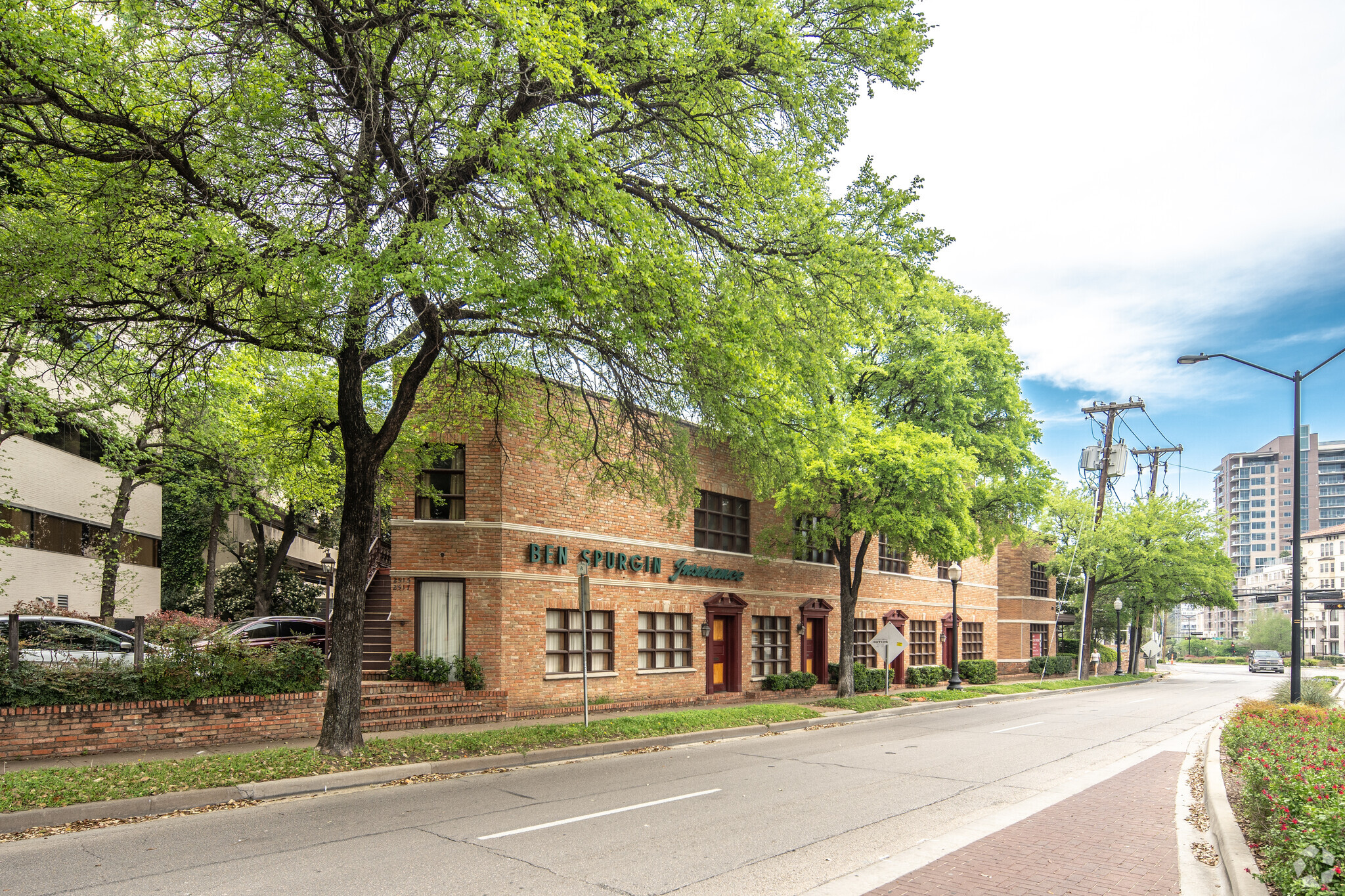 2521 Cedar Springs Rd, Dallas, TX for Rent