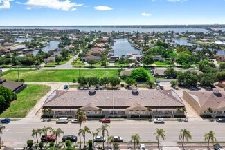 Cape Coral, FL Flex - 4519 SE 16th Pl