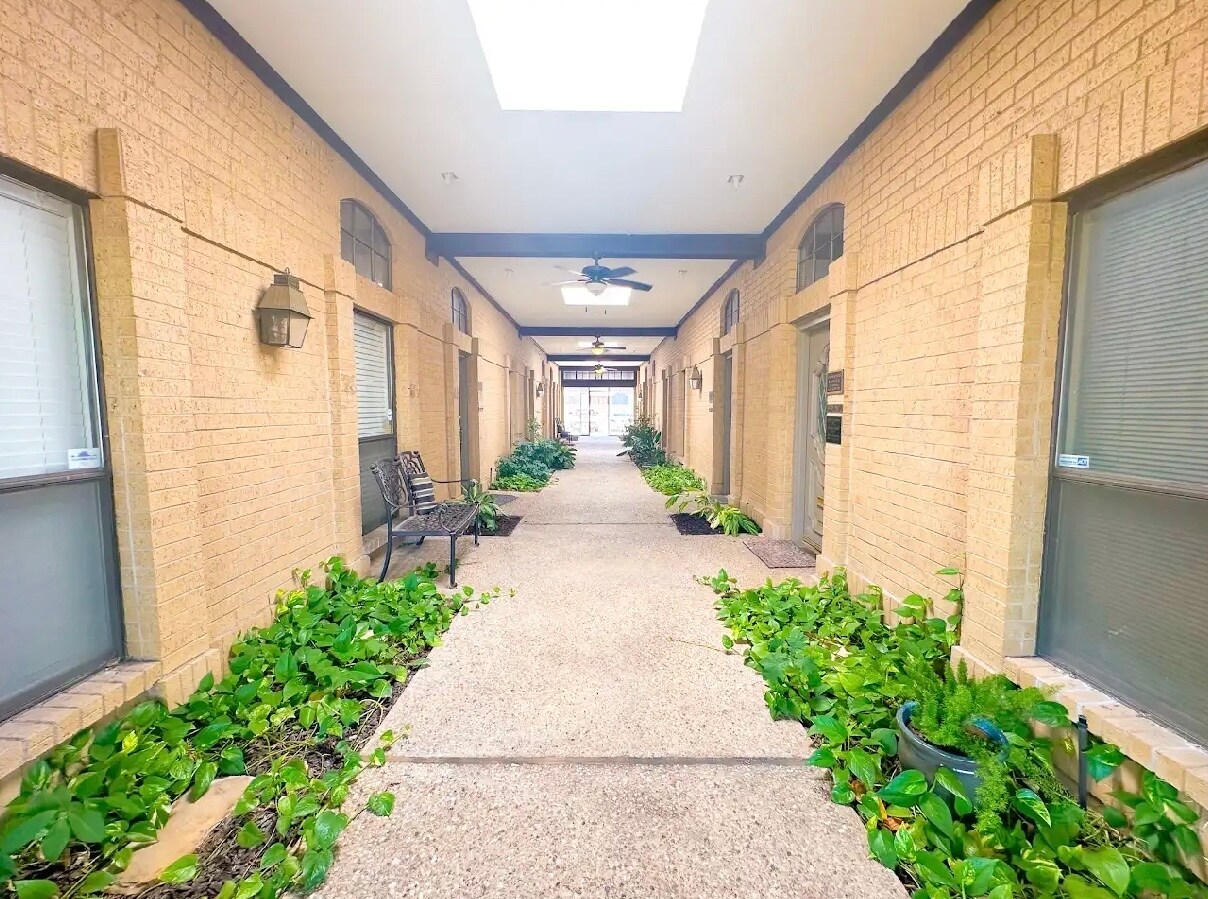 600 W Campbell Rd, Richardson, TX for Sale